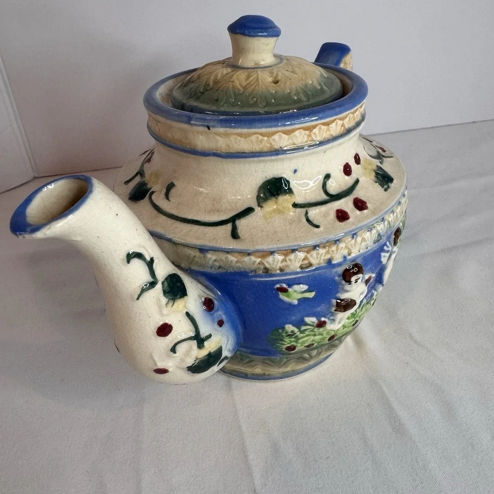 Vintage Japanese Relief Majolica Glazed Floral & Cherub Angels Teapot‎